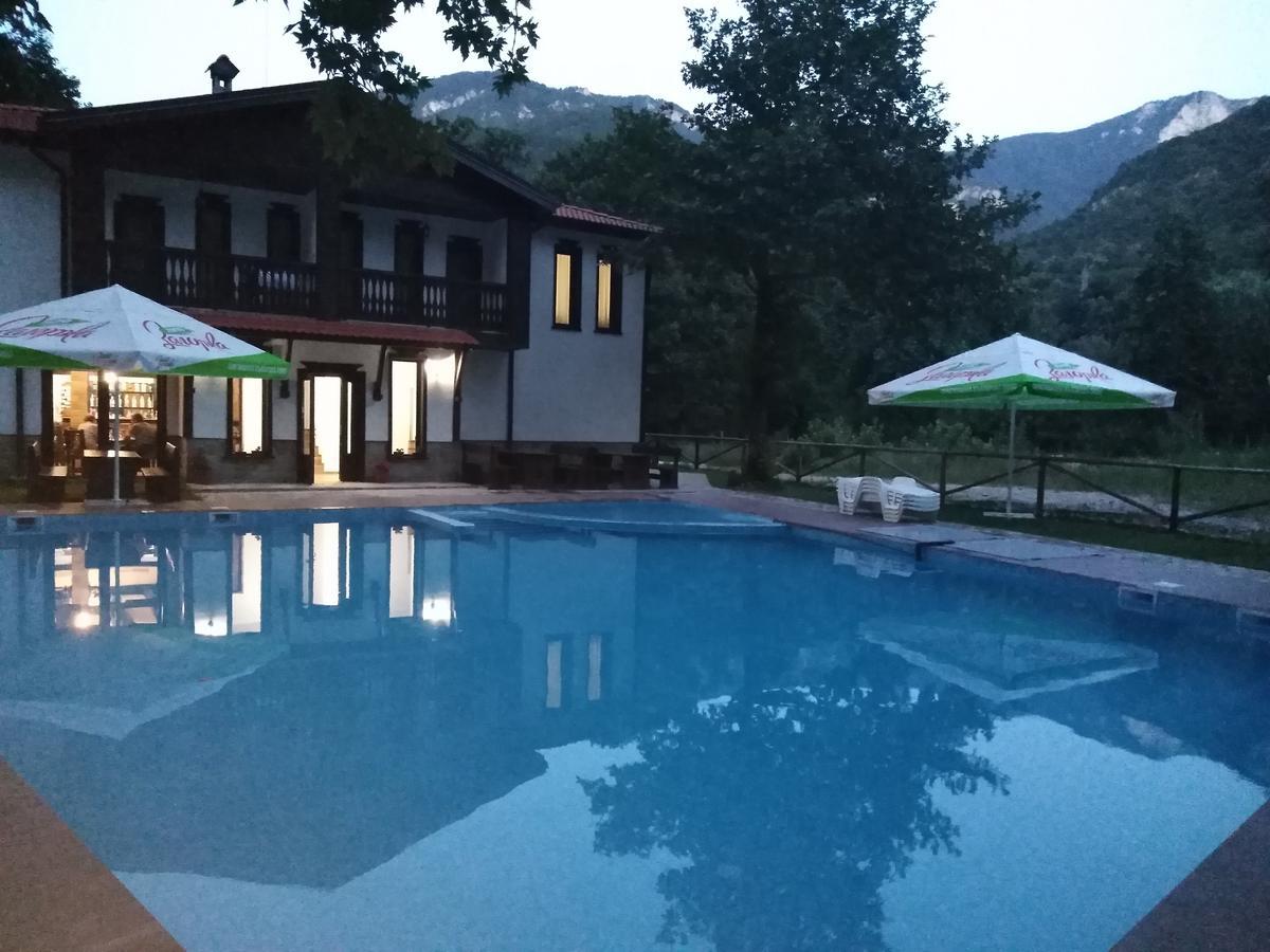 Hotel Complex Magic Of The Rhodopes Batschkowo Exterior foto